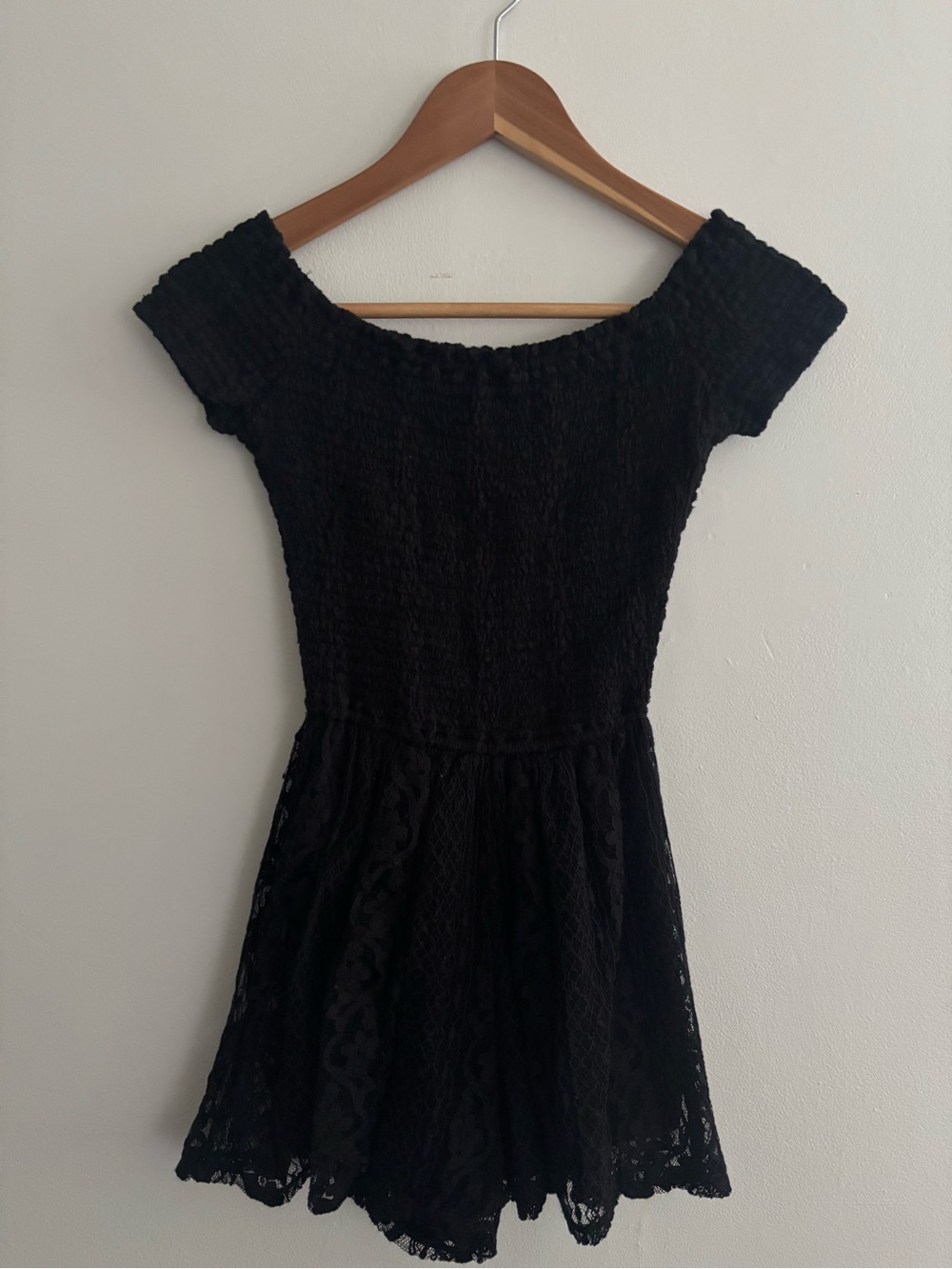 Hollister Black Off-Shoulder Lace Skater Dress